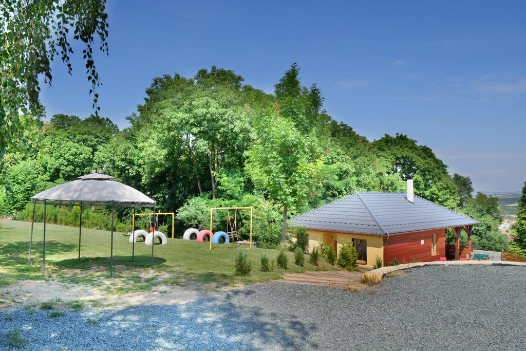 Areal Hradisek Vila Klobouky u Brna Exterior foto